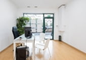 60m² commercial premises for sale in Granada, in the area of Royal Hospital Neighborhood, Avenida de Madrid photo