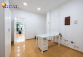 60m² commercial premises for sale in Granada, in the area of Low Enclosure of Cartuja, Avenida Pulianas photo