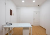 Local comercial en venta con 60m² en Granada, en la zona de Barrio del Hospital Real, Avenida de la Constitución foto