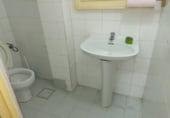Local comercial en venta con 120m² en Leganés, Plaza de la Constitución foto