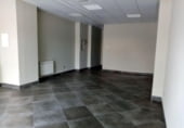 Local comercial en venta con 57m² en Valladolid, en la zona de Girón, Calle Morena foto