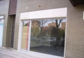 Local comercial en venta con 57m² en Valladolid, en la zona de Girón, Calle Morena foto