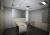230m² bureaux pour vente à Gijon, dans le quartier de Laviada, Calle Candas photo