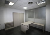 230m² bureaux pour vente à Gijon, dans le quartier de Laviada, Calle Candas photo