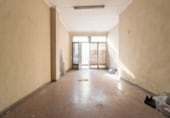 Local comercial en venta con 151m² en Carlet, Calle de la Corbella foto