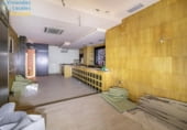 260m² commercial premises for sale in Granada, Camino de Ronda photo