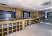 260m² commercial premises for sale in Granada, Camino de Ronda photo