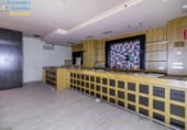 260m² commercial premises for sale in Granada, Camino de Ronda photo