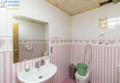 260m² commercial premises for sale in Granada, Camino de Ronda photo