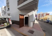590m² commercial premises for sale in El Ejido, Calle Clavel photo