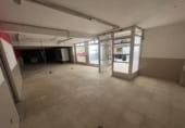 311m² commercial premises for sale in Gondomar, rua manuel alonso, 36380 photo