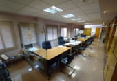 135m² office for sale in Cáceres, in the area of Virgin of Guadalupe, Avenida Virgen de Guadalupe photo
