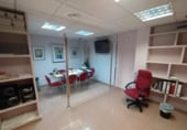 135m² office for sale in Cáceres, in the area of Virgin of Guadalupe, Avenida Virgen de Guadalupe photo