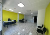 84m² commercial premises for sale in Malgrat de Mar, Carrer de l'Escultor Clarà photo