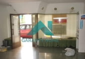 115m² commercial premises for sale in Cáceres, Calle Maluquer photo