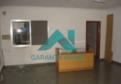 115m² commercial premises for sale in Cáceres, Calle Maluquer photo