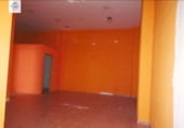 100m² commercial premises for sale in Cáceres, Avenida de Alemania photo