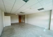 Oficina en venta con 61m² en Mairena del Aljarafe, Avenida Rodrigo de Triana foto