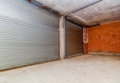 Local comercial
en venda
amb 300m² a Reus, a la zona de Horts de Miró, Carrer de la Maria Antònia París foto