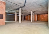 Local comercial
en venda
amb 300m² a Reus, a la zona de Horts de Miró, Carrer de la Maria Antònia París foto