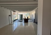 Local comercial en venta con 360m² en Sahagún, avenida de fernando de castro, 24320 foto