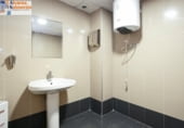 2329m² bureaux pour vente à Grenade, 15 photo