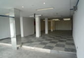 Local comercial en venta con 310m² en Santander, Avenida de Valdecilla foto