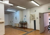 Local comercial en venta con 211m² en León, en la zona de Ventas, Avenida de Mariano Andrés foto