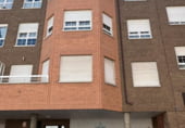 Oficinas en venta en León, en la zona de San Lorenzo - La Palomera - San Mamés, Calle Perales foto