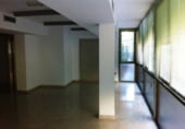 Local comercial en venta con 329m² en Martorell, Carrer de Vistalegre foto
