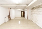 Local comercial
en venda
amb 508m² a Oviedo, Calle Almería foto