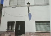 280m² commercial premises for sale in Torre de Santa María, Calle Garrias photo
