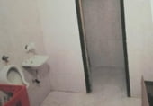 280m² commercial premises for sale in Torre de Santa María, Calle Garrias photo