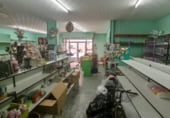 Local comercial en venta con 137m² en Tarrasa, Carrer de Cantàbria foto