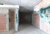 Local comercial en venta con 53m² en Sanlúcar la Mayor, Calle Apóstol San Pedro foto