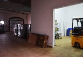 304m² commercial premises for sale in Arens de Lledó, Avenida Cataluña photo