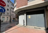 109m² commercial premises for sale in Ponferrada, Calle Ramón y Cajal photo