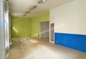 85m² commercial premises for sale in Estella, Calle Cotarro photo