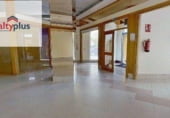 Local comercial
en venda
amb 135m² a Salamanca, Avenida de los Comuneros foto