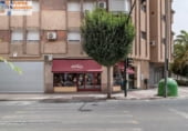 Local comercial en venta con 46m² en Granada, en la zona de Barrio de San Antón, Calle Pintor Zuloaga foto