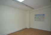 Oficina
en venda
amb 1000m² a Camargo, Calle Fragata foto