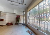 203m² commercial premises for sale in Zaragoza, Calle Madre Ràfols photo