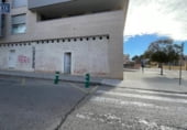 Local comercial en venta con 100m² en Guadalajara, Calle de Doñana foto