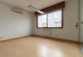 84m² office for sale in Bilbao, Avenida Sabino Arana photo