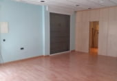 Local comercial
en venda
amb 203m² a Petrer, Calle Julio Román foto