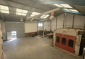 260m² atelier pour vente à Puertollano, Calle Jesús del Gran Poder photo