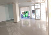 Local comercial en venta con 182m² en Fuenlabrada, en la zona de El Camino, avenida de españa, 28940 foto