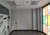 200m² commercial premises for sale in Granada, in the area of Garden City, Plaza de la Concordia photo