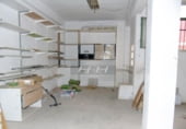 298m² commercial premises for sale in Burjasot, Calle Enric Valor photo