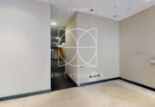160m² commercial premises for sale in Madrid, in the area of Jerónimos, Calle de Felipe IV photo